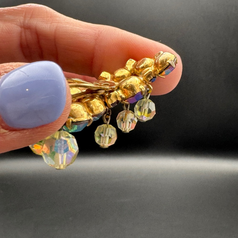 Vintage Earlobe Aurora Borealis Cluster Clip On Earrings Rhinestone Runway - Picture 4 of 9